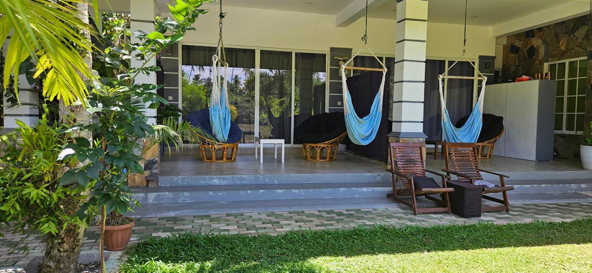 Villa The Leaf เวลิกามา ภายนอก รูปภาพ